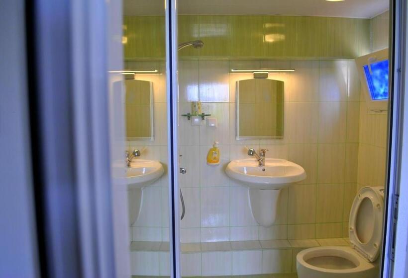 بنسيون Sinemoria Apartment