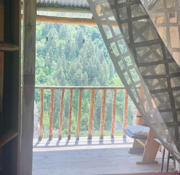 پانسیون Tamazi Guest House