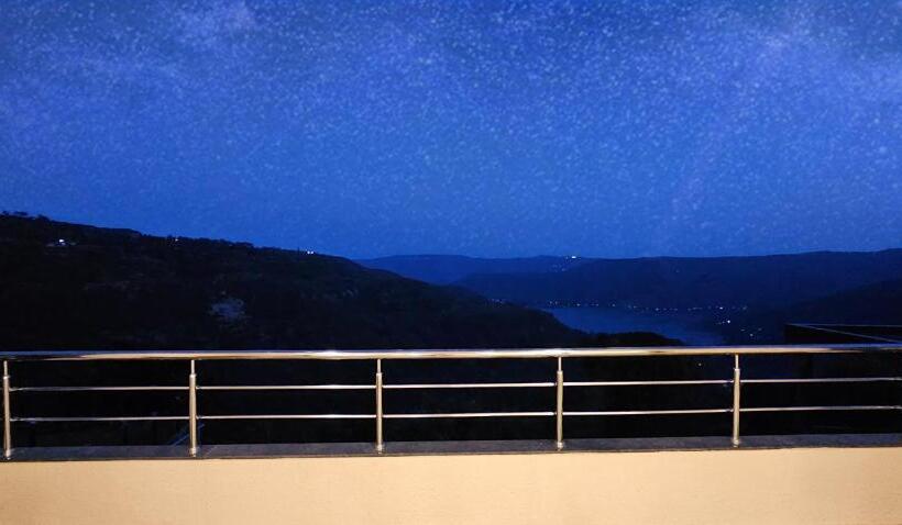 펜션 Thalaiva Villa By Hillstayion