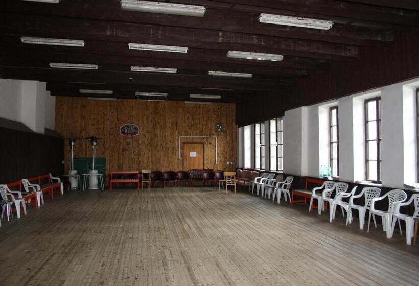 ペンション Tvrz Holešice Orlická Přehrada, Penzion