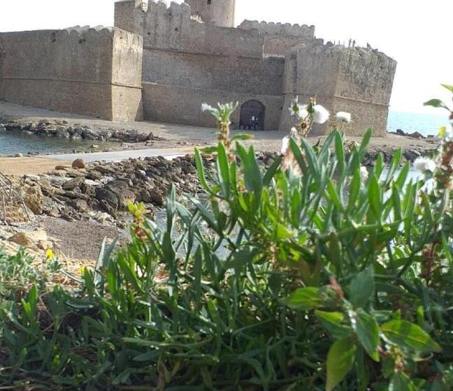 פנסיון Una Camera Nel Pittoresco Borgo Di Le Castella