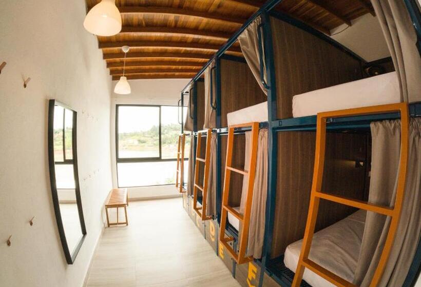 פנסיון Viajero Guatapé Hostel & Lake Club