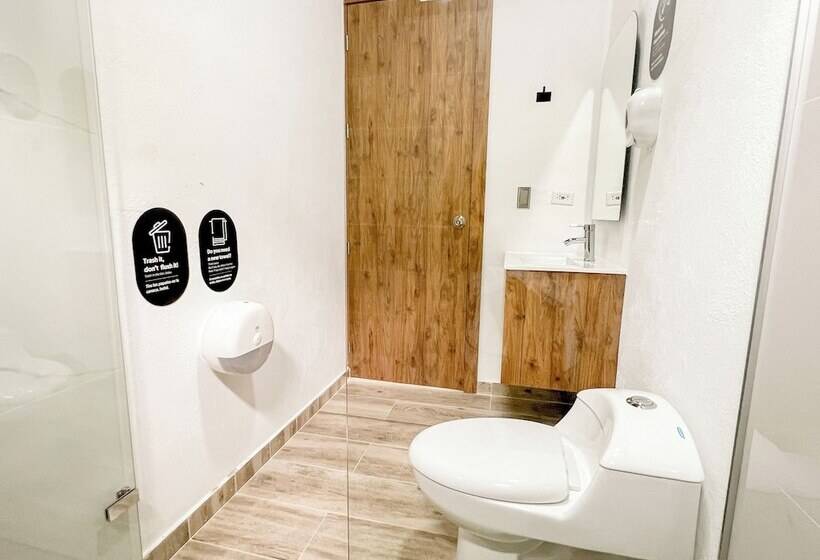 פנסיון Viajero Guatapé Hostel & Lake Club