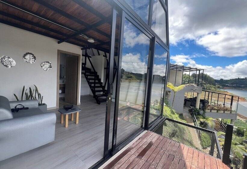 פנסיון Viajero Guatapé Hostel & Lake Club