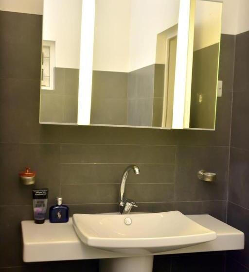 פנסיון Villa Glorious