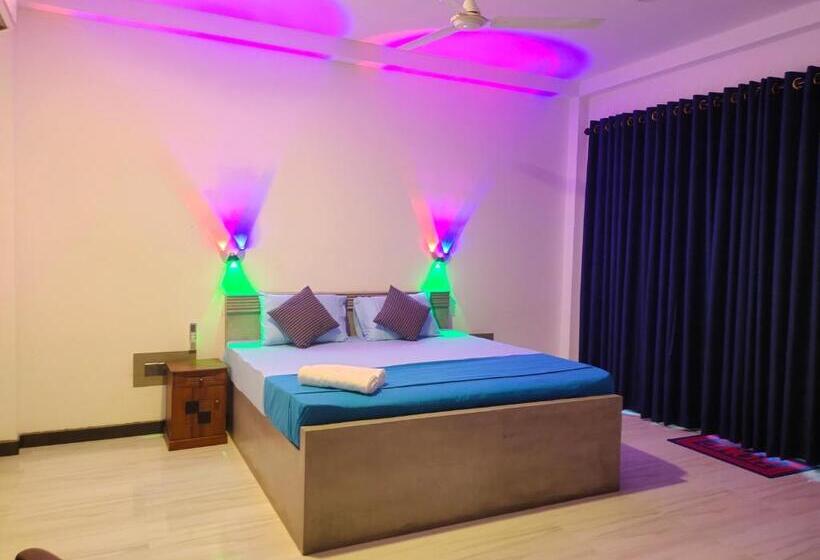 펜션 Villa Leo Hikkaduwa