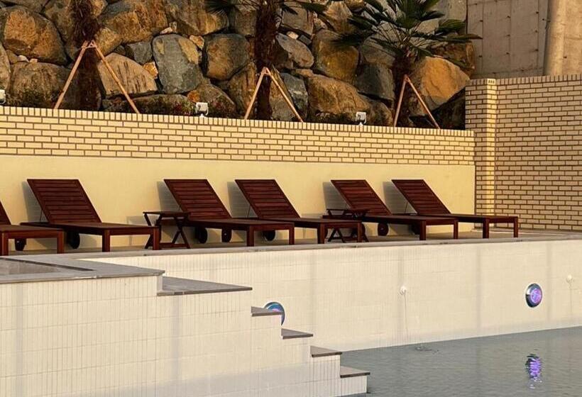 Пансион Yeosu Solstay Hostel