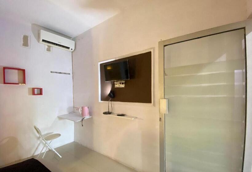 Reddoorz Near Bukit Ragas Hotel D Ayanna Pati