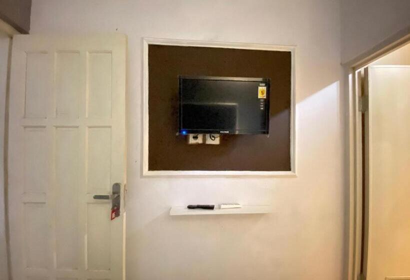 Reddoorz Near Bukit Ragas Hotel D Ayanna Pati