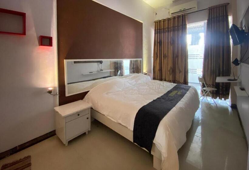 Reddoorz Near Bukit Ragas Hotel D Ayanna Pati