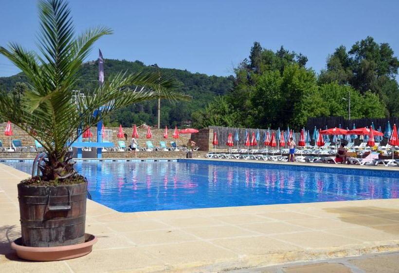 리조트 комплекс куклите