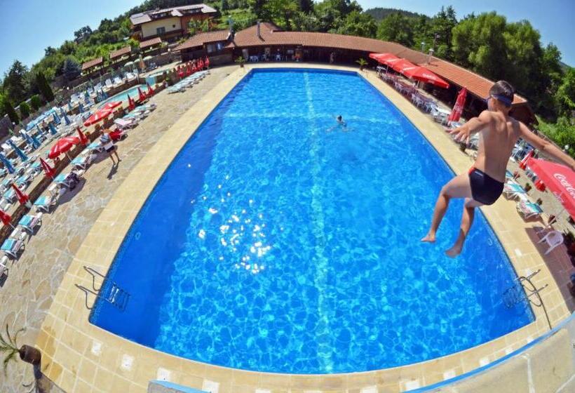 리조트 комплекс куклите