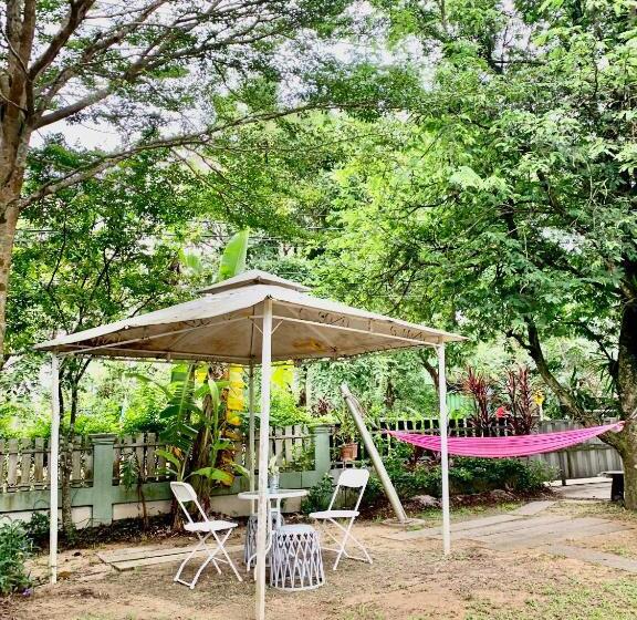 منتجع Nunou Cafe