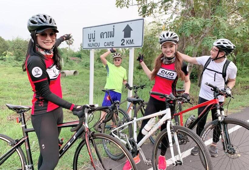 منتجع Nunou Cafe