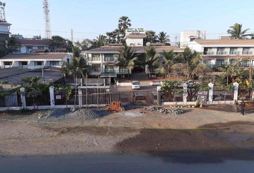 Royal Garden Resort