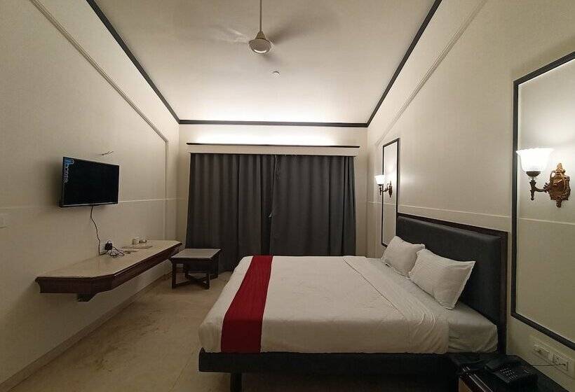 Royal Garden Resort