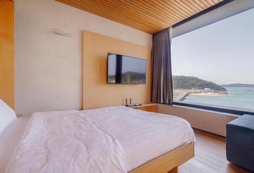 Taean Beach Resort Pension