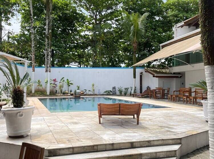 ユースホステル Bene Beach   Pousada Guarujá