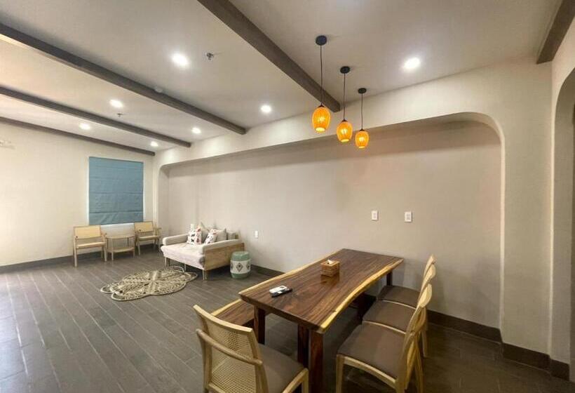 Aurora Phu Quoc Hotel & Golf 3d