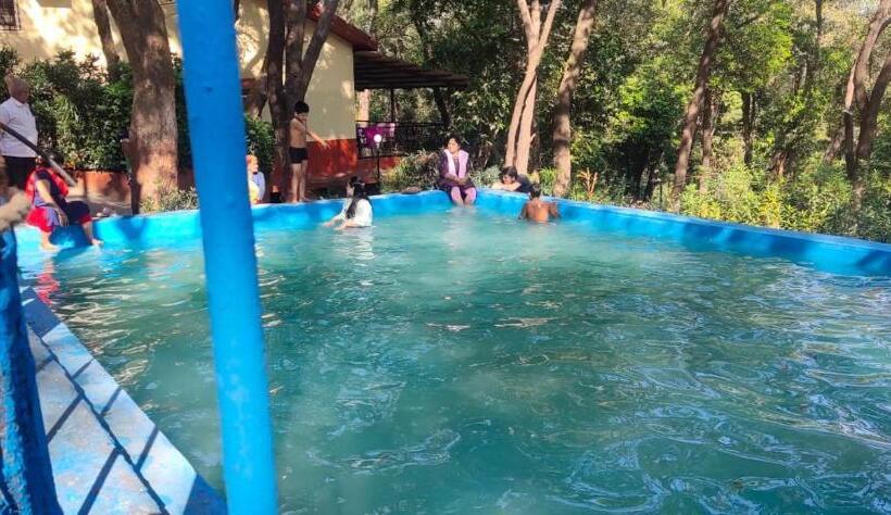 민박 Resort Hilltone Matheran