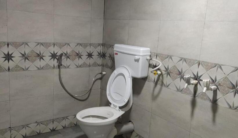 민박 Resort Hilltone Matheran