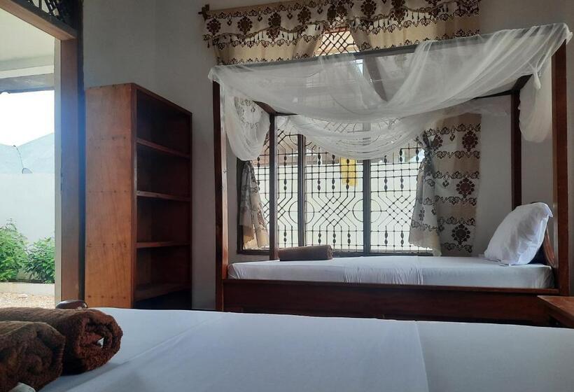 تختخواب و صبحانه Kajificheni House