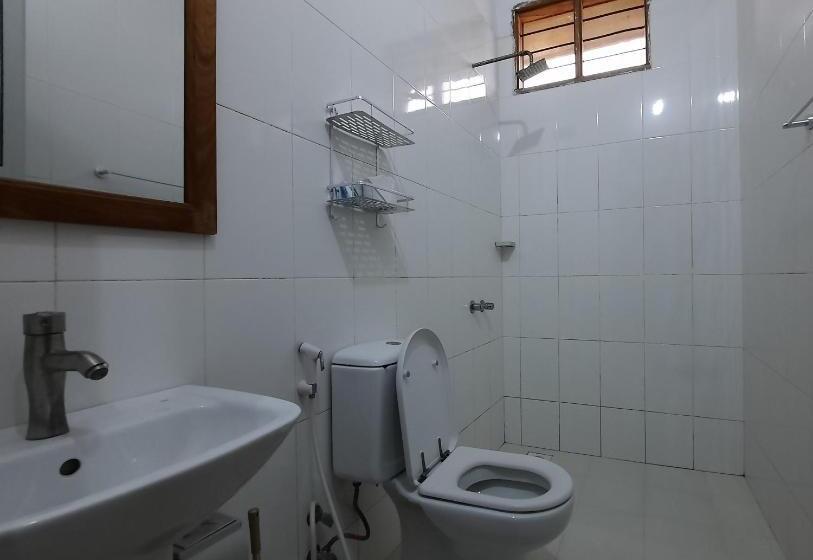 تختخواب و صبحانه Kajificheni House