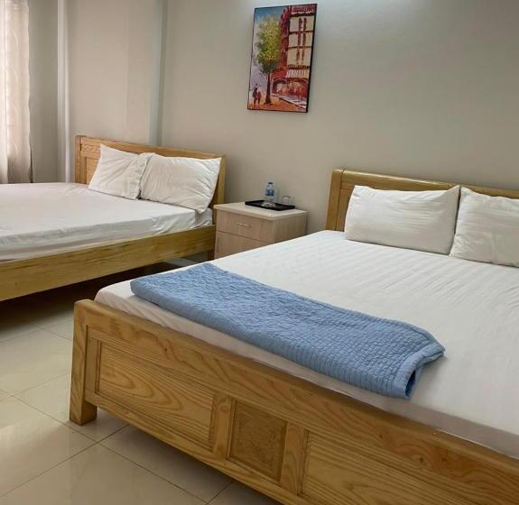 تختخواب و صبحانه Nhà Nghỉ July