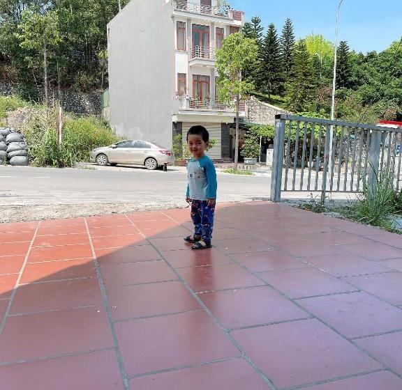 تختخواب و صبحانه Nhà Nghỉ July