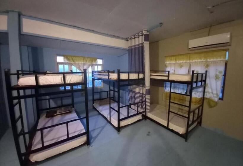 تختخواب و صبحانه Queens Guesthouse