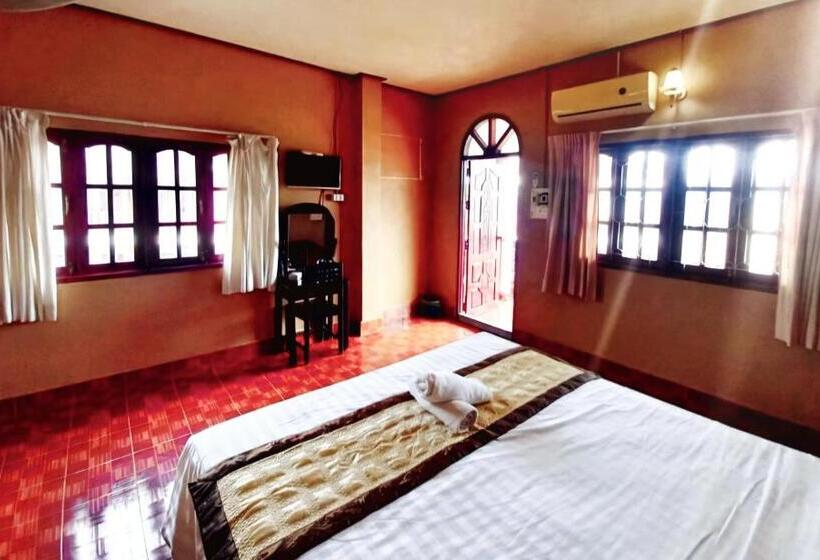 住宿加早餐 Queens Guesthouse