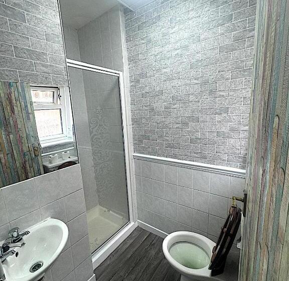 مبيت وإفطار Tower Central Hotel Albert Road