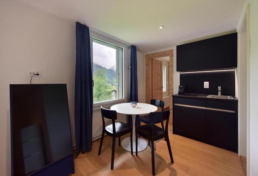 Bellevue Hotel & Apartments