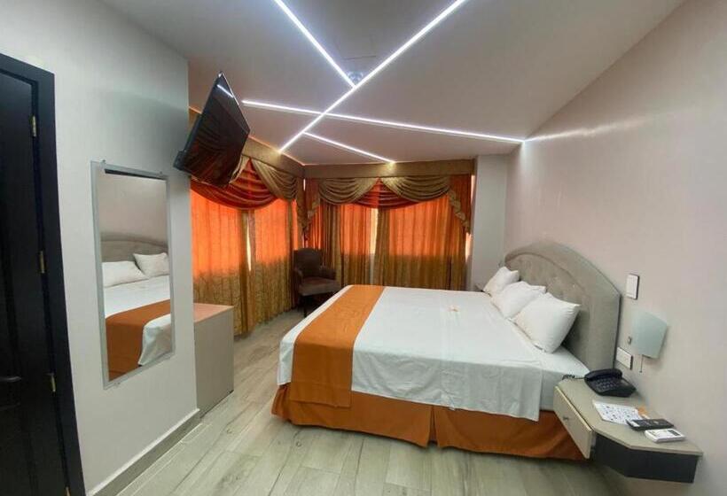 Britney Hotel Machala