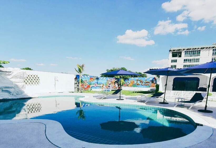 Collection O To The Sea Resort Thailand