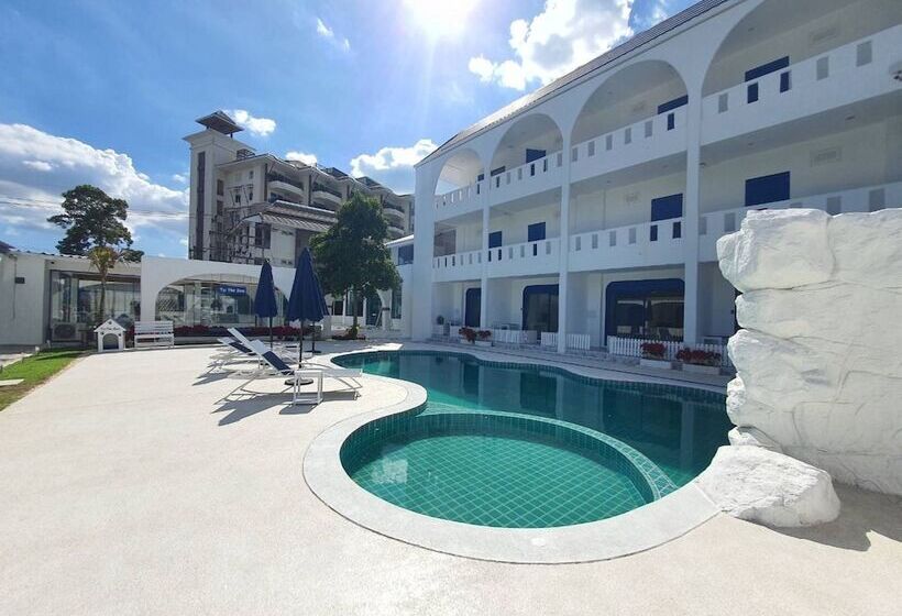 Collection O To The Sea Resort Thailand