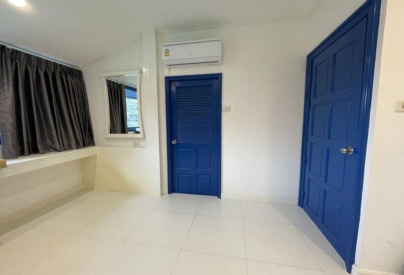 Collection O To The Sea Resort Thailand