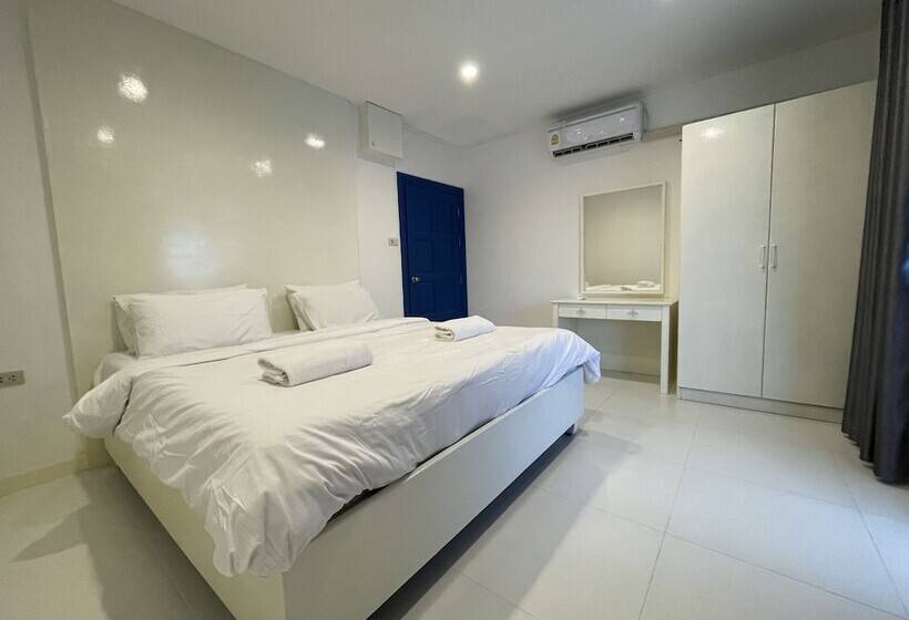 Collection O To The Sea Resort Thailand