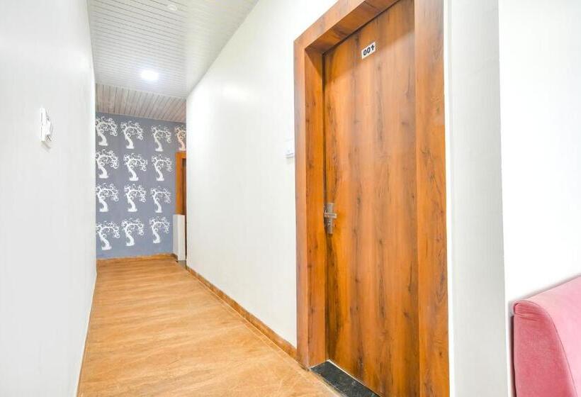 Fabhotel Dream Paradise