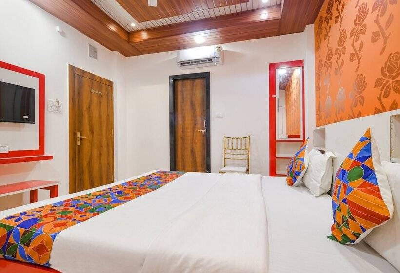 Fabhotel Dream Paradise