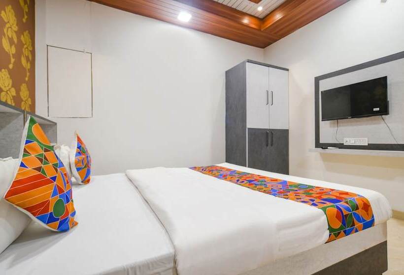 Fabhotel Dream Paradise