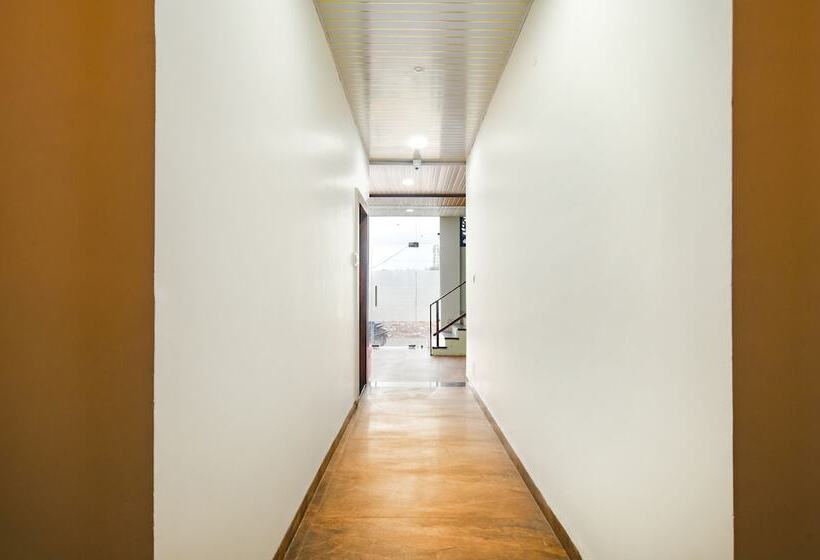 Fabhotel Dream Paradise