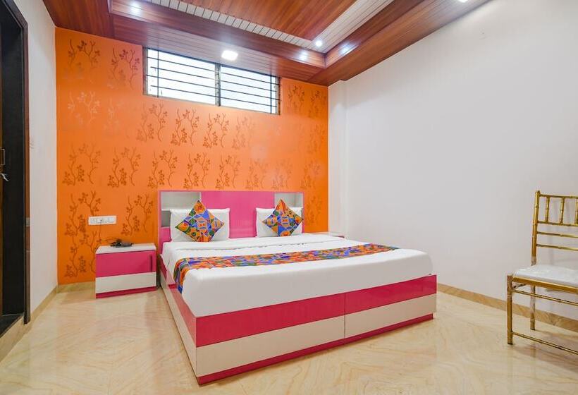 Fabhotel Dream Paradise