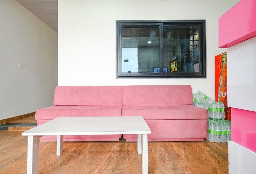 Fabhotel Dream Paradise