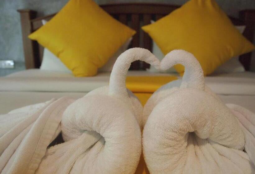 فندق Araya Boutique