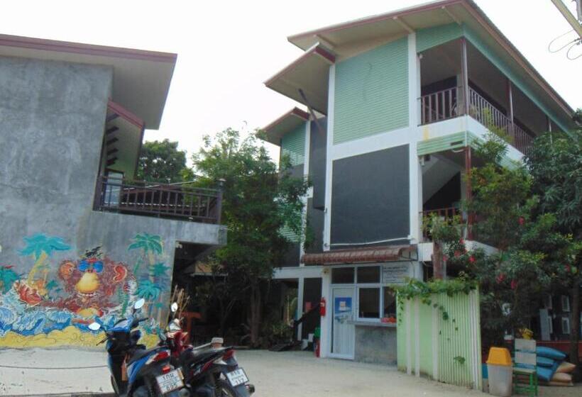 فندق Araya Boutique