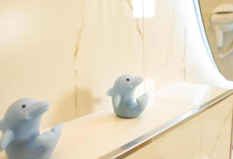 בית מלון כפרי Azure Sea View Apartment S