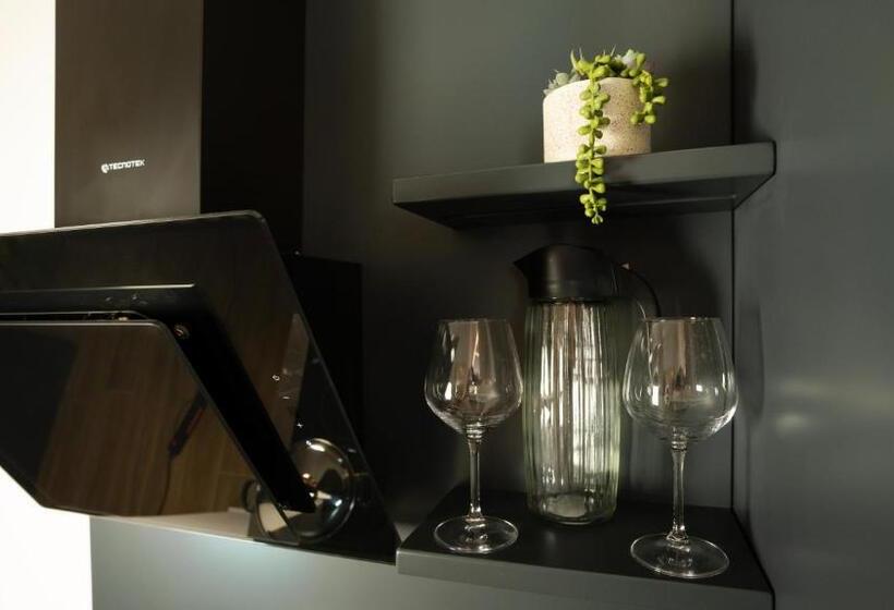 בית מלון כפרי Azure Sea View Apartment S