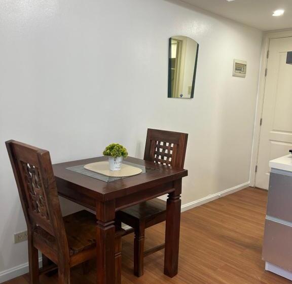 Отель Azure Staycation Place