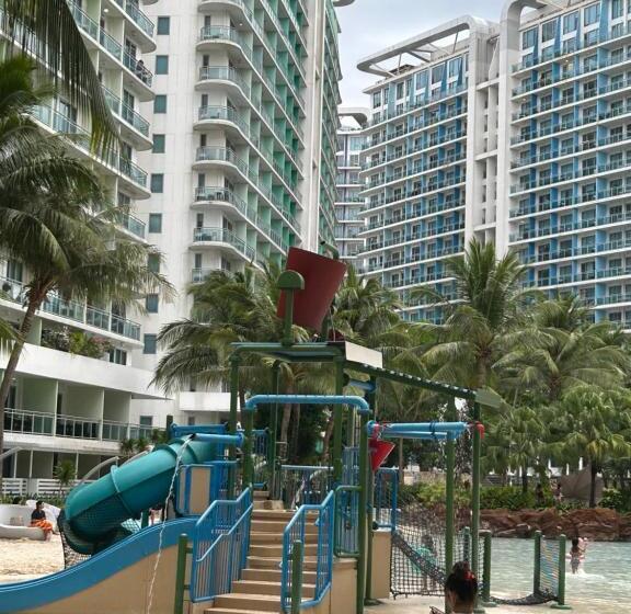 Отель Azure Staycation Place